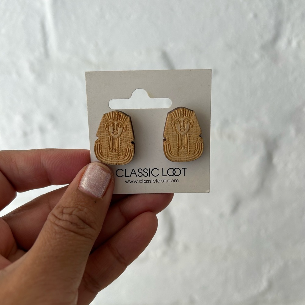 NWT King Tut Post Fashion Earrings